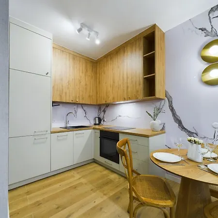 Apartamentysnu, Sportowa I *